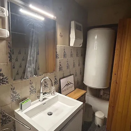 Au Pied Des Pistes A Super - Fr-1-814-61 * Besse-et-Saint-Anastaise